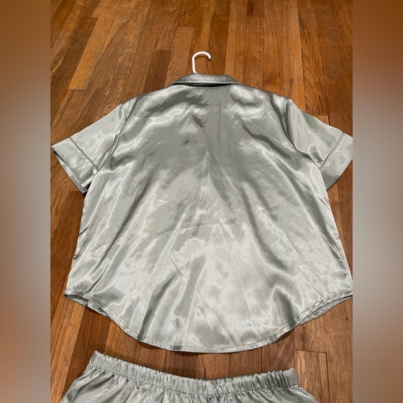 DB Bridal Satin Pajama set ***3 SETS*** - Picture 11 of 16